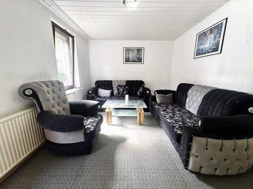 Charmantes Zweifamilienhaus mit großer Dachterrasse... 6 zimmer