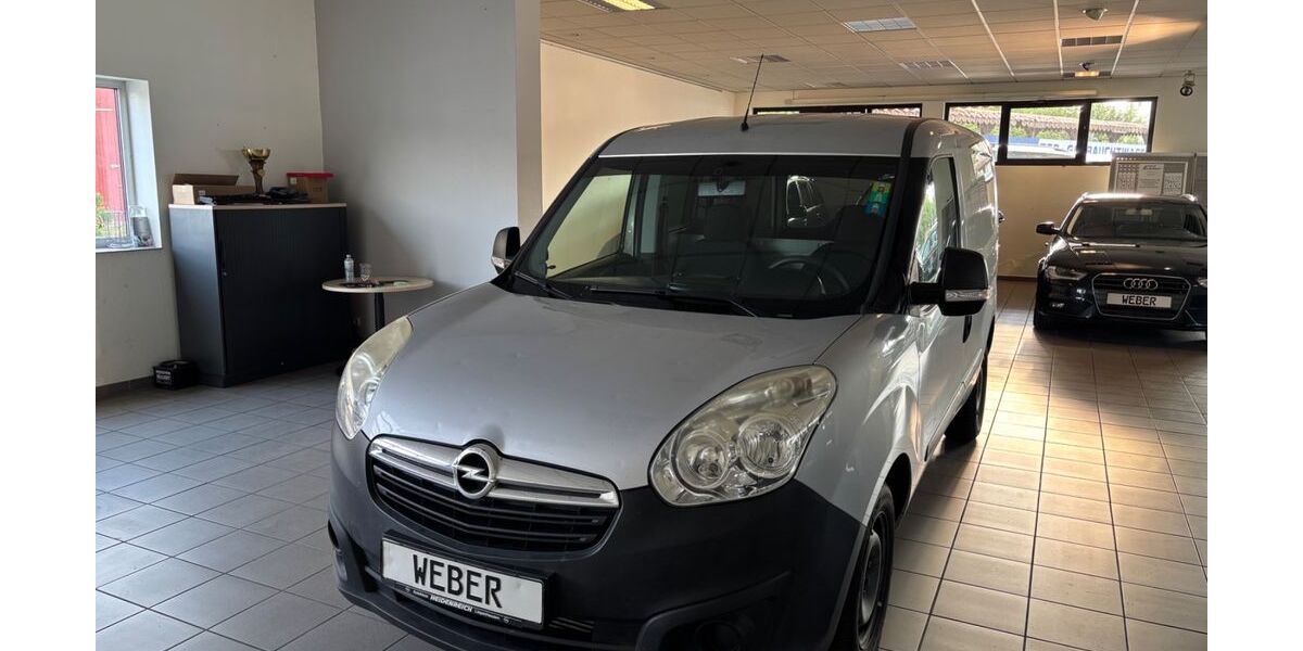 Opel Combo 191.000 km 4.300 &euro; Hessisch Lichtenau 37235