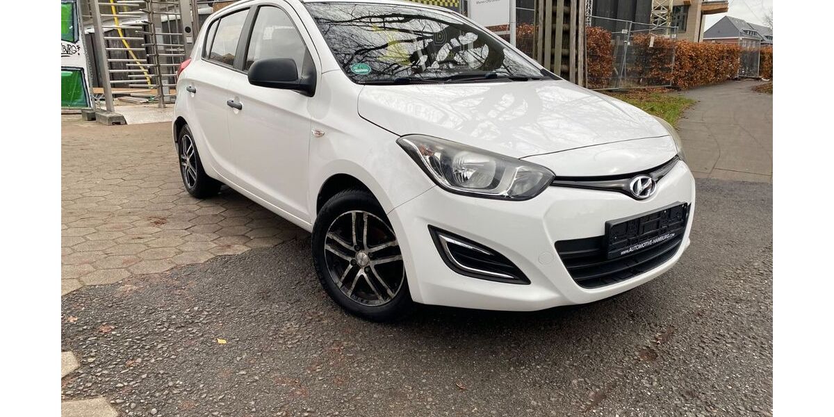 Hyundai i20 49.000 km 6.980 &euro; Hamburg 22179