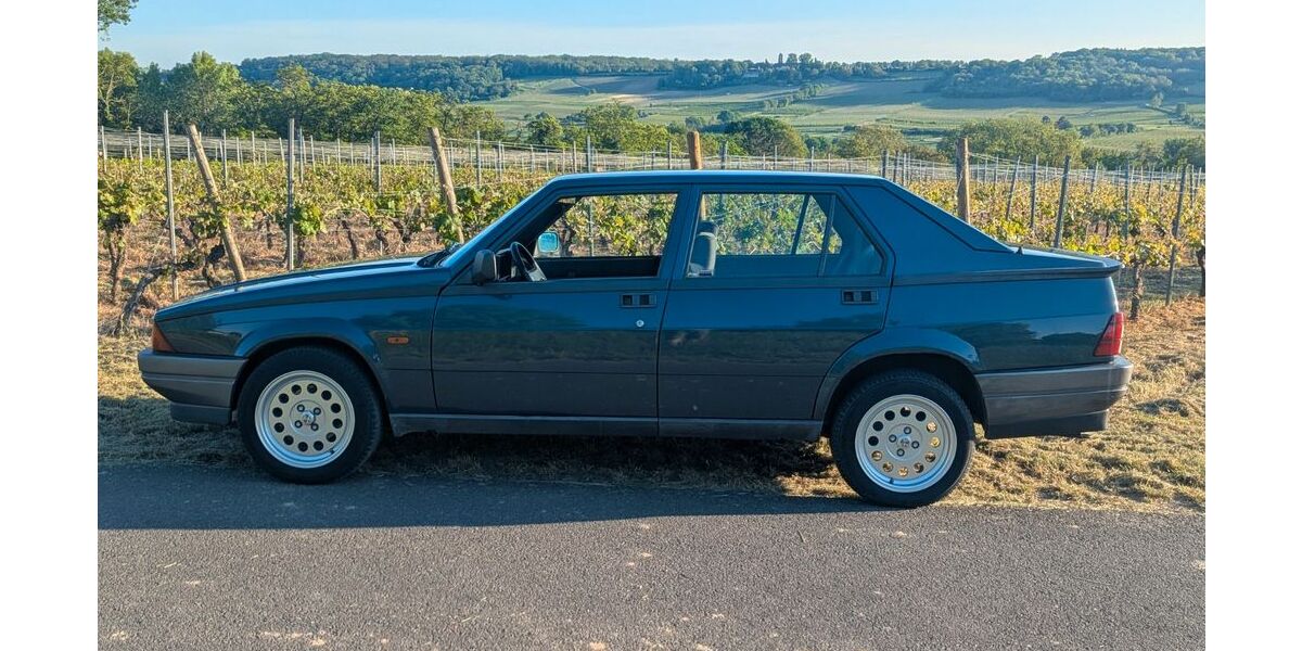 Alfa Romeo 75 96.000 km 7.700 &euro; Gau-Algesheim 55435