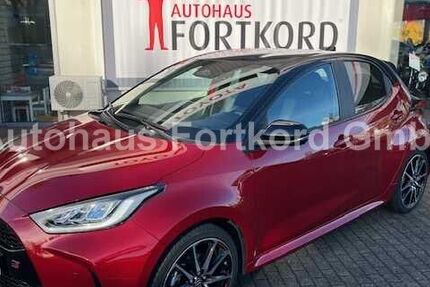 Toyota Yaris 14.980 km 28.980 € Bielefeld 33689