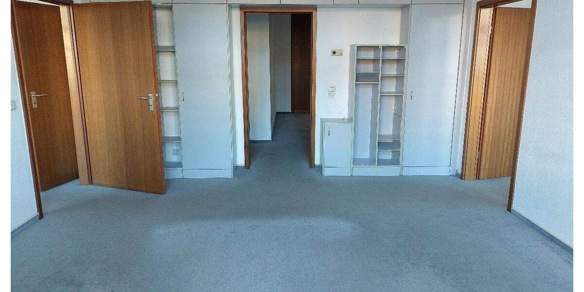 Gewerbeobjekt Saarbrücken St Johann - 5 Zimmer, 120 m&sup2;, 990&euro; | Angebot:26435385