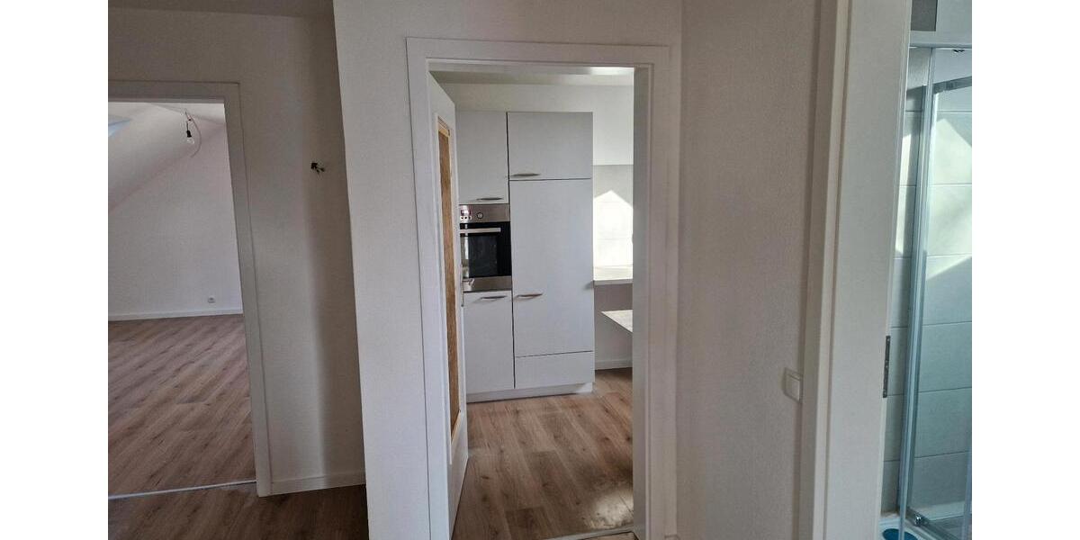 Dachgeschoßwohnung Sankt Augustin - 2 Zimmer, 75 m&sup2;, 1.000&euro; | Angebot:25949015