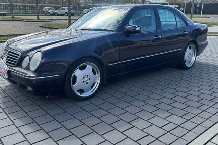 Mercedes-Benz E 320 196.094 km 6.800 &euro; Walluf 65396