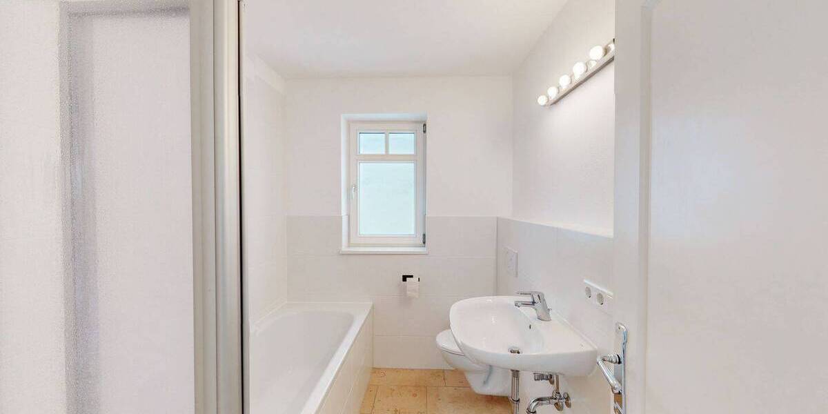 Etagenwohnung Neuburg an der Donau Neuburg - 2 Zimmer, 90 m&sup2;, 315.000&euro; | Angebot:26741547