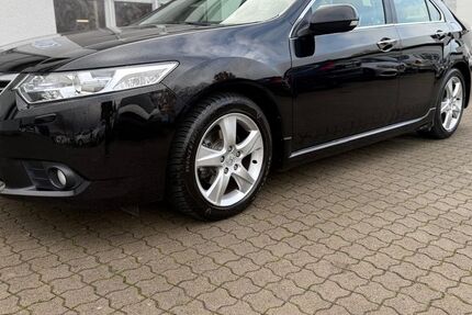 Honda Accord 226.200 km 8.490 &euro; Göttingen 37081