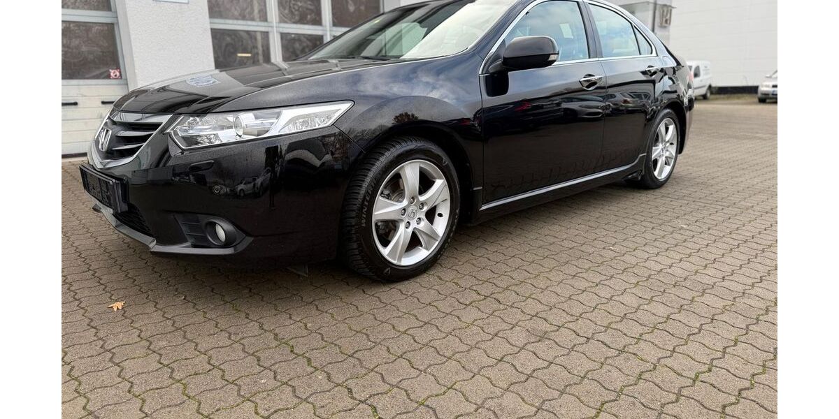 Honda Accord 226.200 km 8.490 &euro; Göttingen 37081