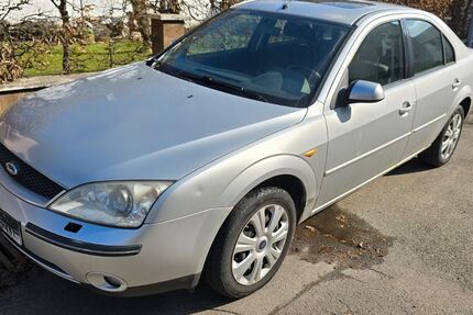 Ford Mondeo 228.450 km 899 &euro; Geislingen 73312