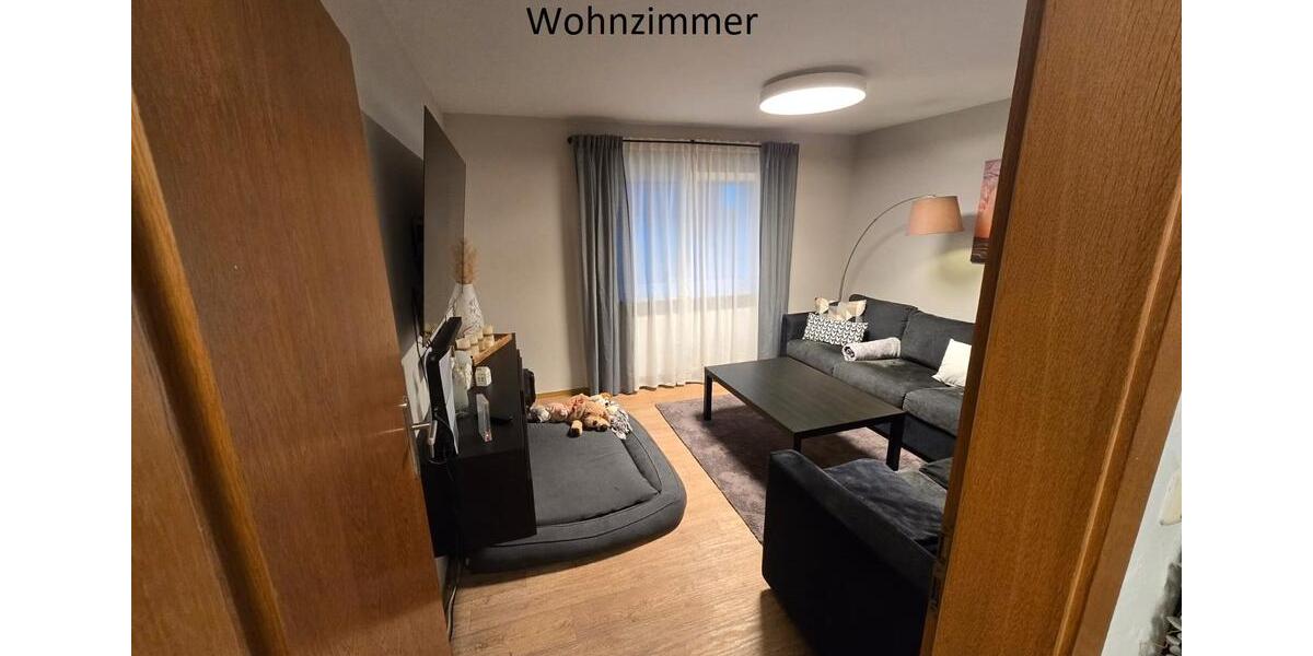 Etagenwohnung Hohenroth - 6 Zimmer, 120 m&sup2;, 700&euro; | Angebot:26402651