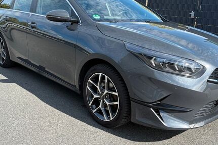 Kia ceed Sportswagon 77.284 km 17.500 &euro; Bremen 28357