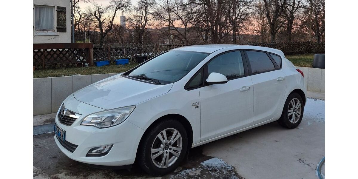 Opel Astra 121.600 km 6.500 &euro; Balingen 72336