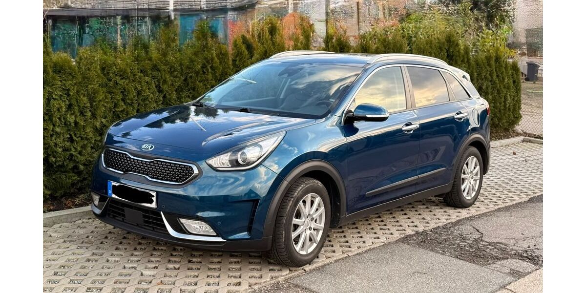Kia Niro 123.373 km 14.599 &euro; Quarnbek 24107