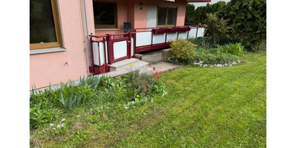 Etagenwohnung Neustadt an der Aisch - 4 Zimmer, 120 m&sup2;, 1.115&euro; | Angebot:25592223