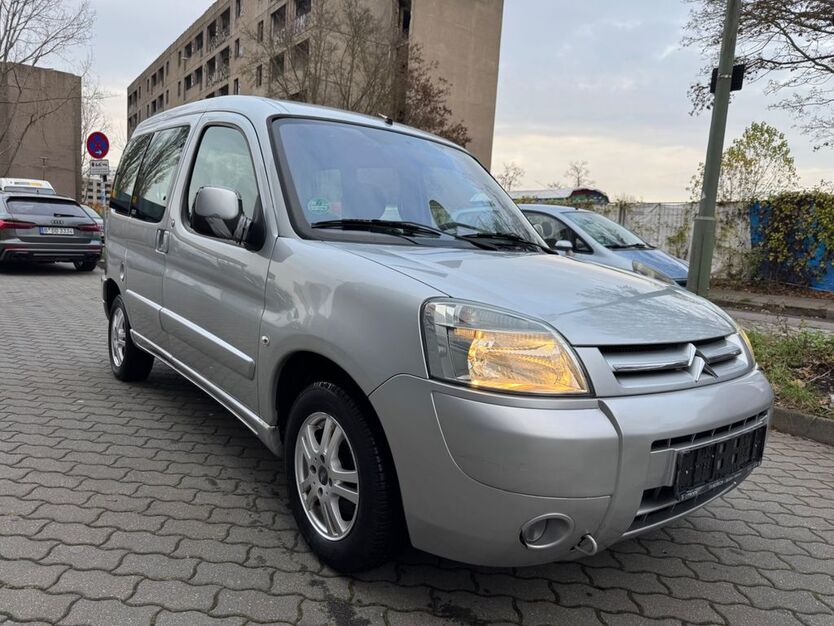 Citroen Berlingo 100.000 km 3.799 € Berlin 13055