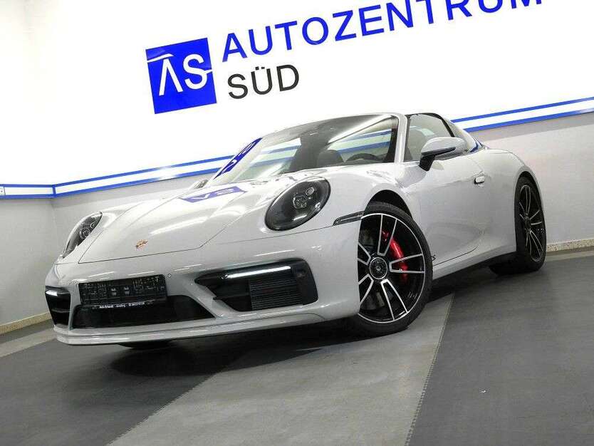 Porsche 911 18.000 km 154.900 € Berlin 12487