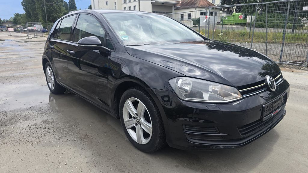 VW Golf 271.000 km 4.890 &euro; Leipzig - Ost 04328
