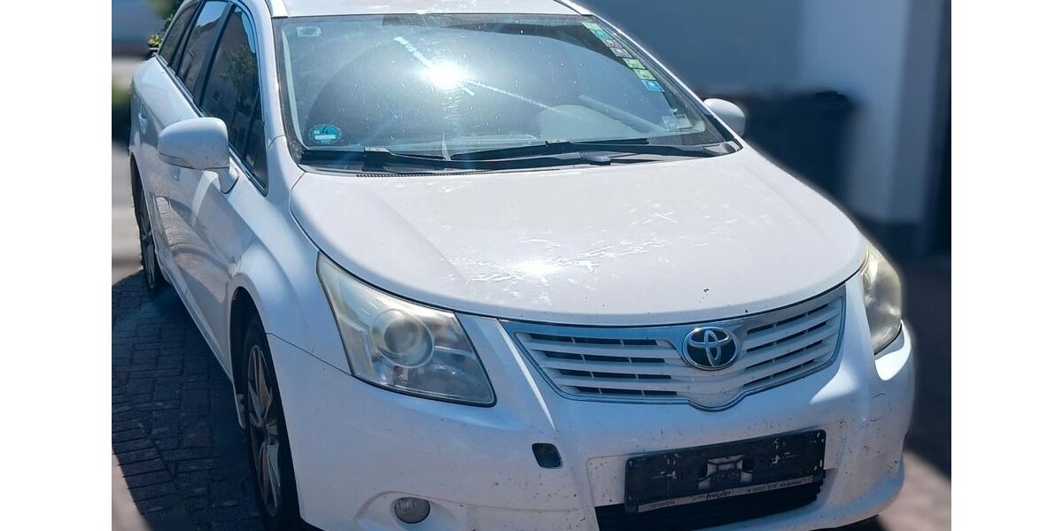 Toyota Avensis 211.500 km 5.150 &euro; Wörth am Main 63939