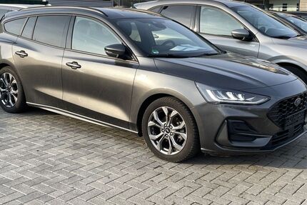 Ford Focus 61.740 km 17.850 &euro; Essen (Oldenburg) 49632