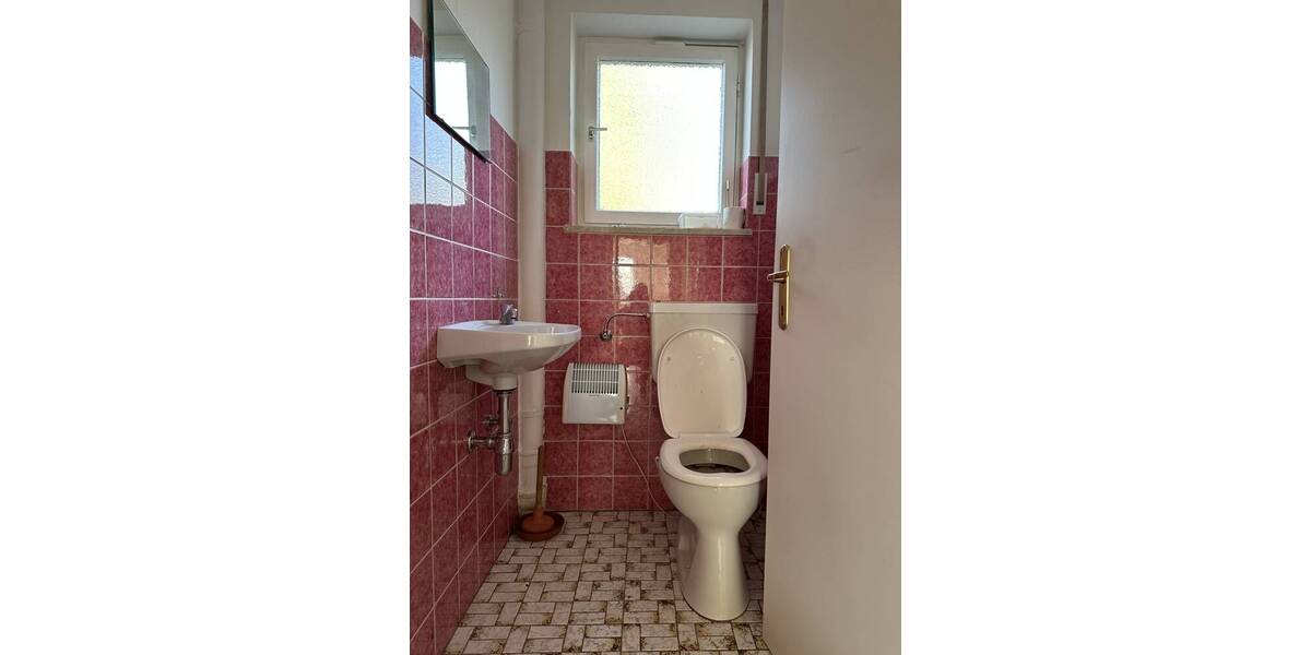 Einfamilienhaus Rottweil / Zepfenhan Zepfenhan - 7 Zimmer, 158 m&sup2;, 195.000&euro; | Angebot:26157441