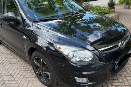 Hyundai i30 191.000 km 1.000 &euro; München 81827