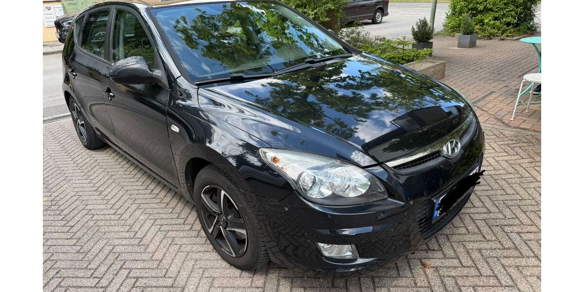 Hyundai i30 191.000 km 1.000 &euro; München 81827