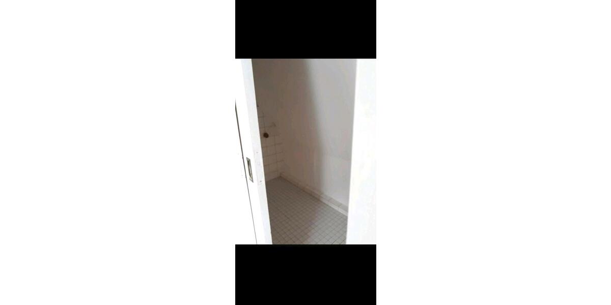 Dachgeschoßwohnung Hennef (Sieg) - 3 Zimmer, 75 m&sup2;, 800&euro; | Angebot:25382879