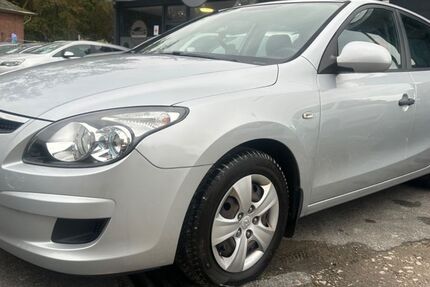 Hyundai i30 208.587 km 3.999 € Ahlen 59227