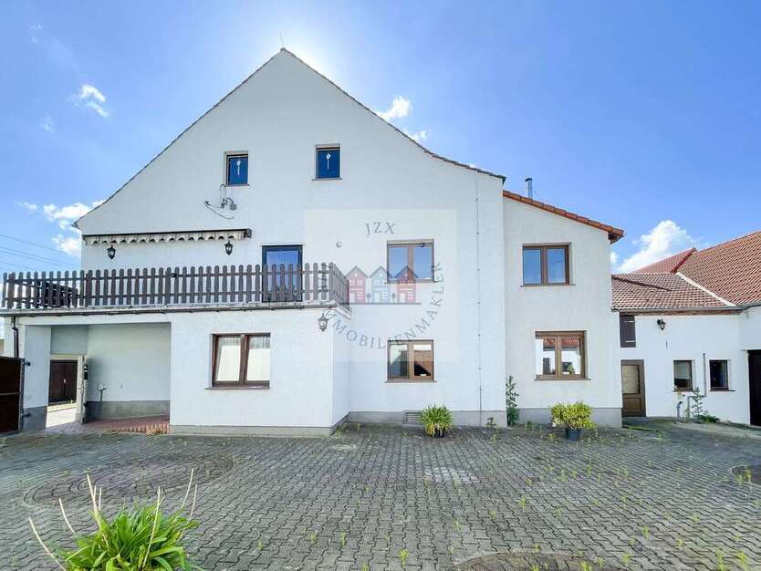 Haus zum Kaufen in Oranienbaum 169.000 € 193 m²