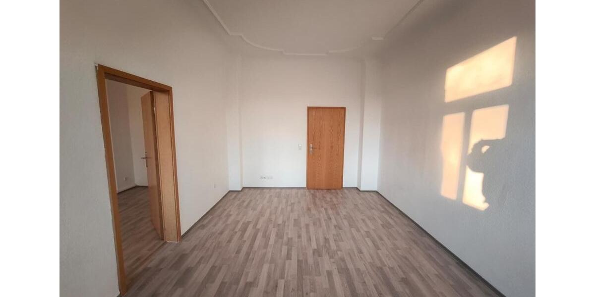 Etagenwohnung Zwickau - 4 Zimmer, 95 m&sup2;, 650&euro; | Angebot:26008269
