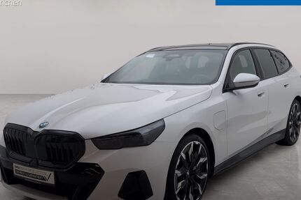 BMW 550 17.077 km 81.407 &euro; München 80939