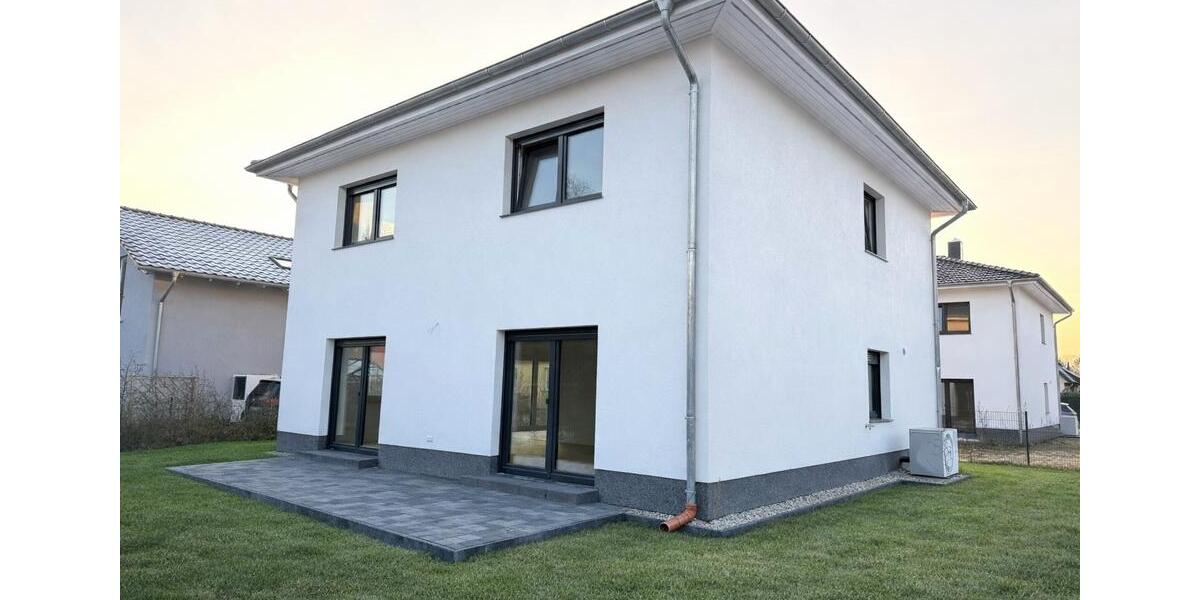 Einfamilienhaus Panketal - 5 Zimmer, 170 m&sup2;, 2.890&euro; | Angebot:25646798