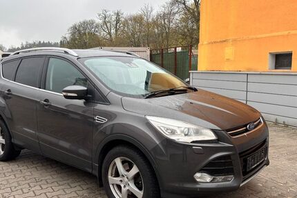 Ford Kuga 203.120 km 8.900 &euro; Sulzbach-Rosenberg 92237