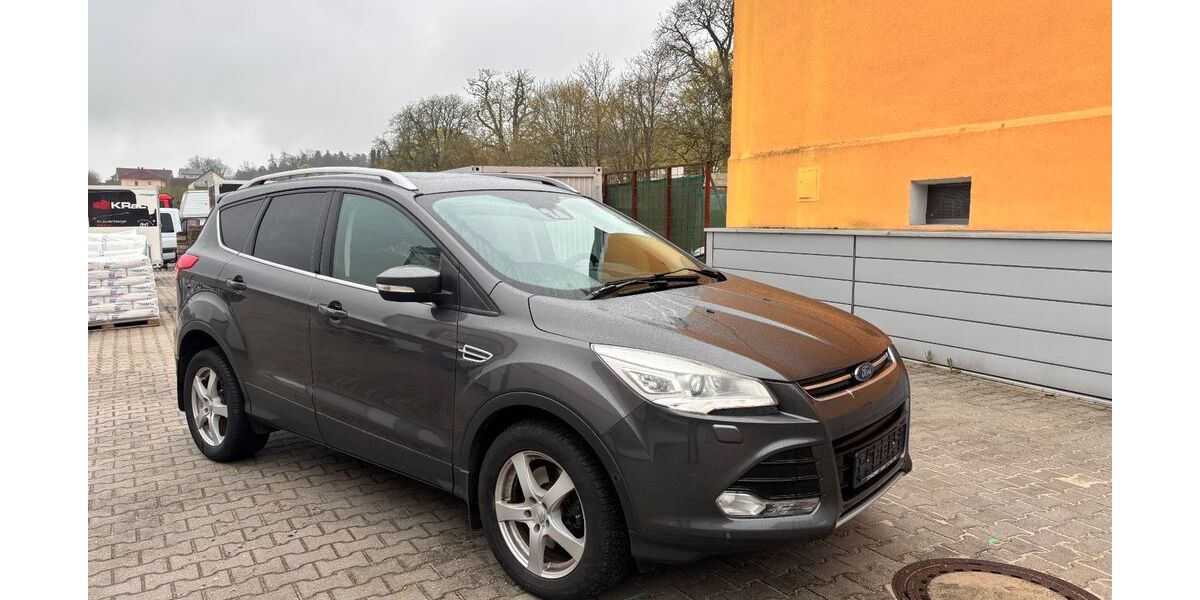 Ford Kuga 203.120 km 8.900 &euro; Sulzbach-Rosenberg 92237