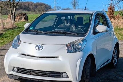 Toyota IQ 61.000 km 6.666 &euro; Eitorf 53783