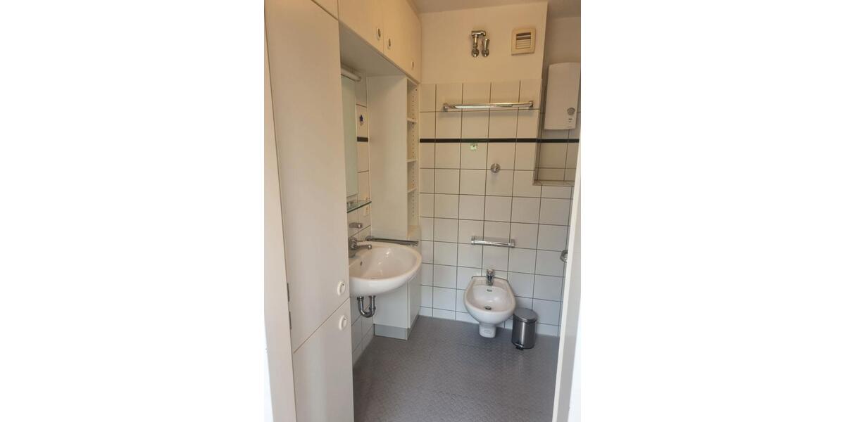Dachgeschoßwohnung Bielefeld Schildesche - 2 Zimmer, 25 m&sup2;, 410&euro; | Angebot:26347717