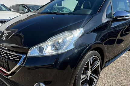 Peugeot 208 106.000 km 5.900 &euro; Heidelberg 69123