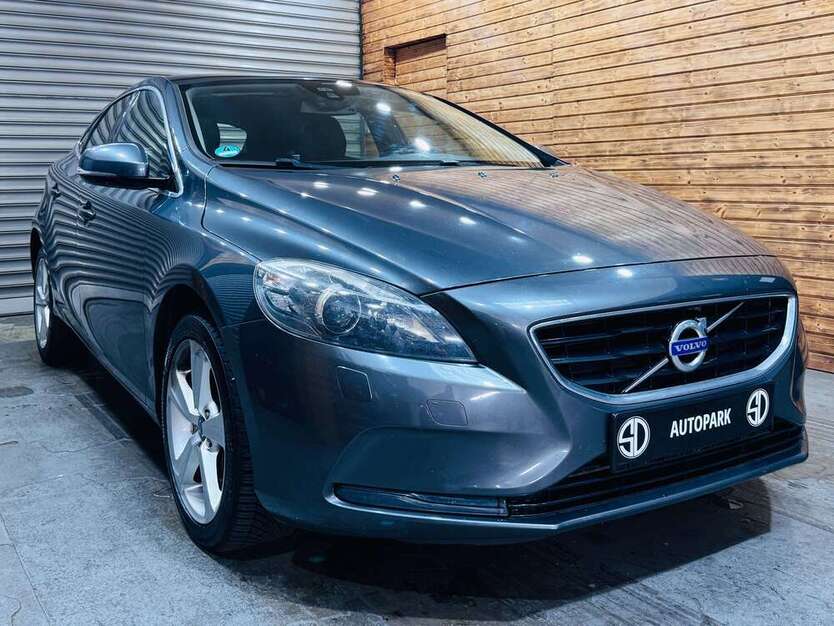 V40
