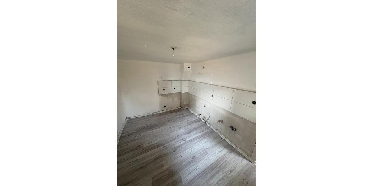 Doppelhaushälfte Bad Pyrmont - 4 Zimmer, 102 m&sup2;, 910&euro; | Angebot:26040583