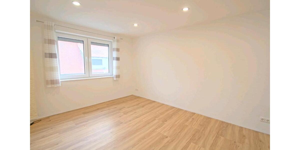 Doppelhaushälfte Simbach am Inn - 7 Zimmer, 160 m&sup2;, 445.000&euro; | Angebot:26840074