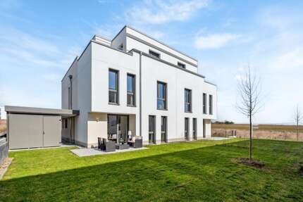 Haus zum Mieten in Wiesbaden 4.100 € 194 m²