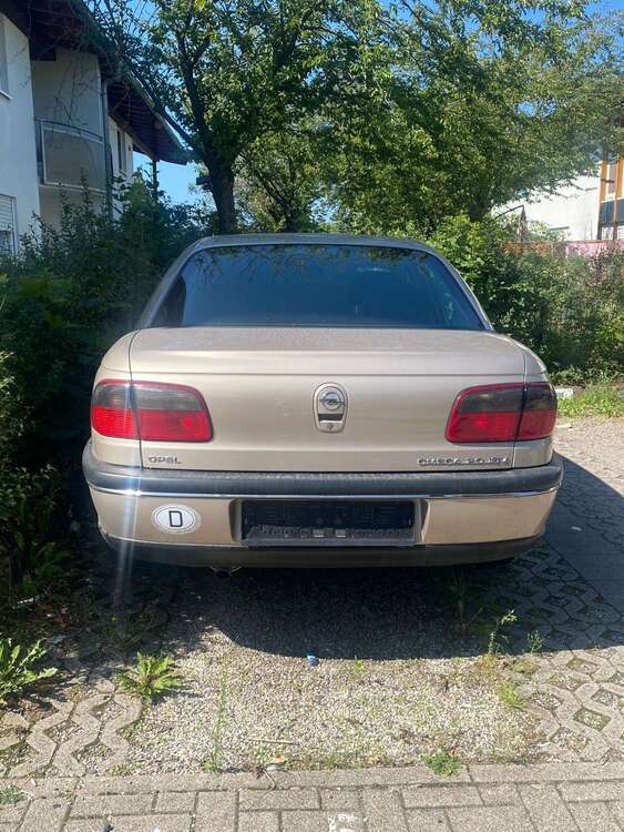 Opel Omega 189.460 km 7.000 € Bad Dürkheim 67098