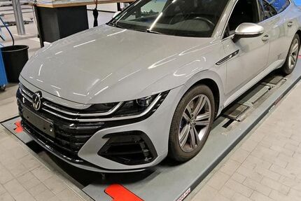 VW Arteon 33.000 km 37.950 &euro; Burgoberbach 91595