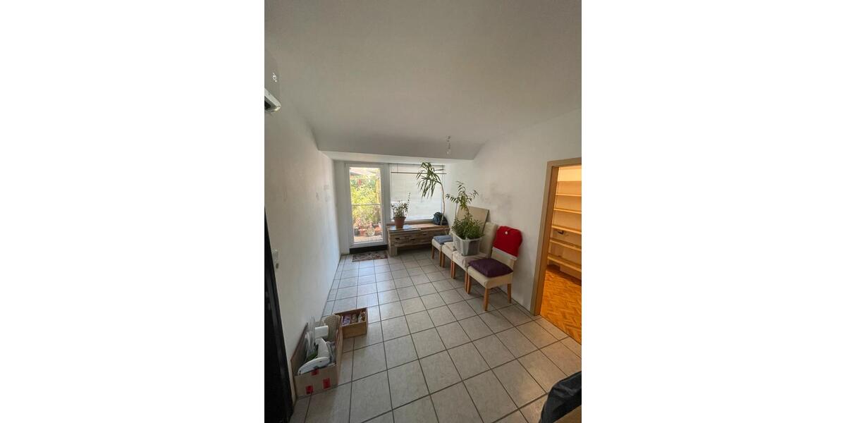 Etagenwohnung Homburg - 2 Zimmer, 58 m&sup2;, 48.000&euro; | Angebot:25406375