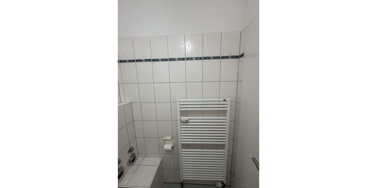 Endlich mal selbst investieren! - Faktor 18-19 Provisionsfreie, SanierteRenovierte 1-Zimmer Wohnung 1 zimmer