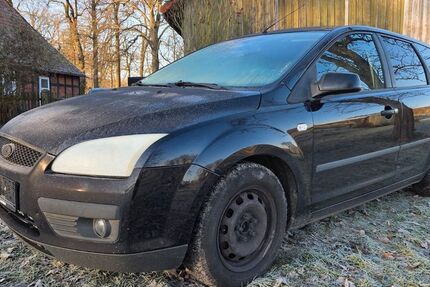 Ford Focus 169.000 km 900 &euro; Warpe 27333