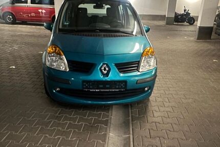 Renault Modus 111.469 km 2.300 € München 81379