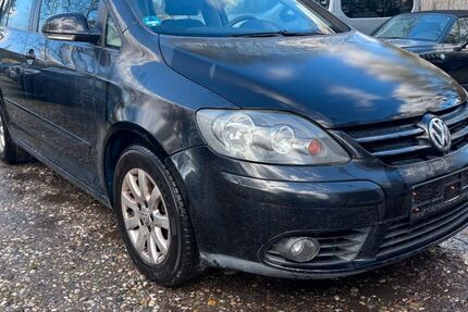 VW Golf 145.000 km 4.990 € Berlin 14167