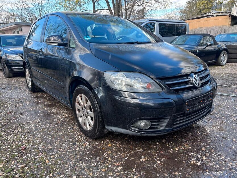 VW Golf 145.000 km 4.990 € Berlin 14167