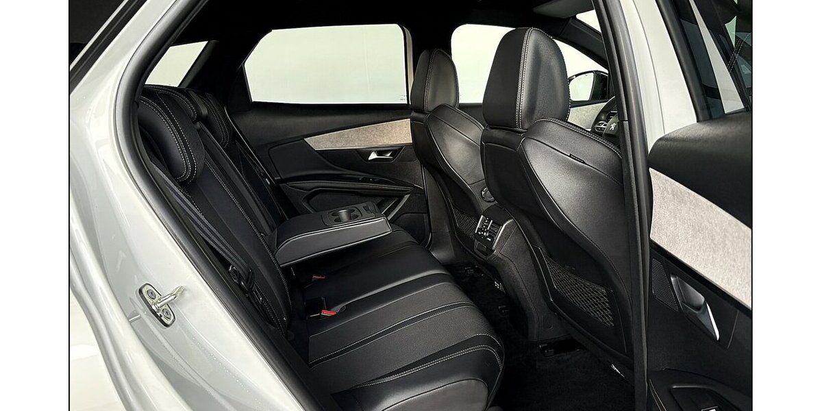 Peugeot 3008 1.2 PureTech GT LED ACC Kamera Assist 34.900 km 22.490 &euro; Stade 21682