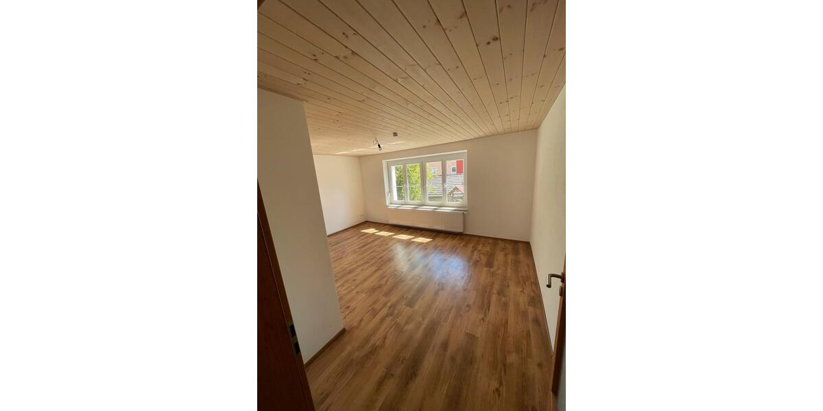 Etagenwohnung Pfarrkirchen - 2 Zimmer, 71 m&sup2;, 640&euro; | Angebot:26413645